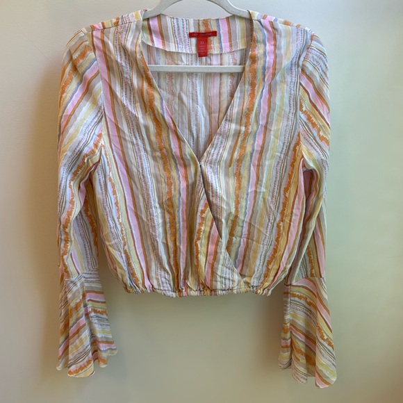 Crop Top by Chelsea and Violet, Bell sleeves - Picture 1 of 4